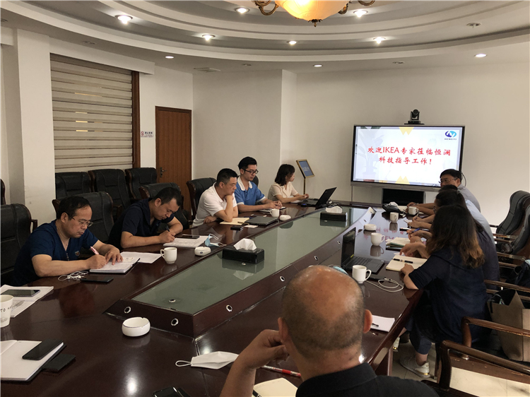 鴻誠公司與再生產(chǎn)業(yè)鏈客戶交流情景